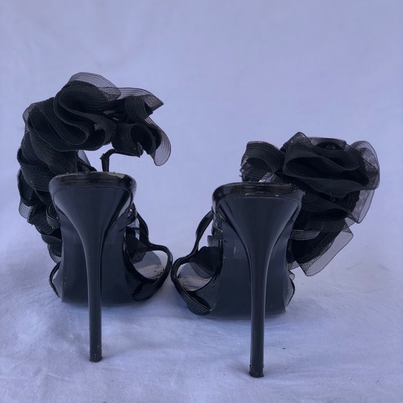 Bakers Rory Black Ruffle Pumps - Picture 3 of 9